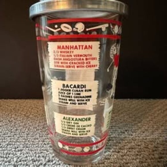 Vintage, Cocktail Shaker, sports themed with 8 drink recipes & book - Picture 4 of 10